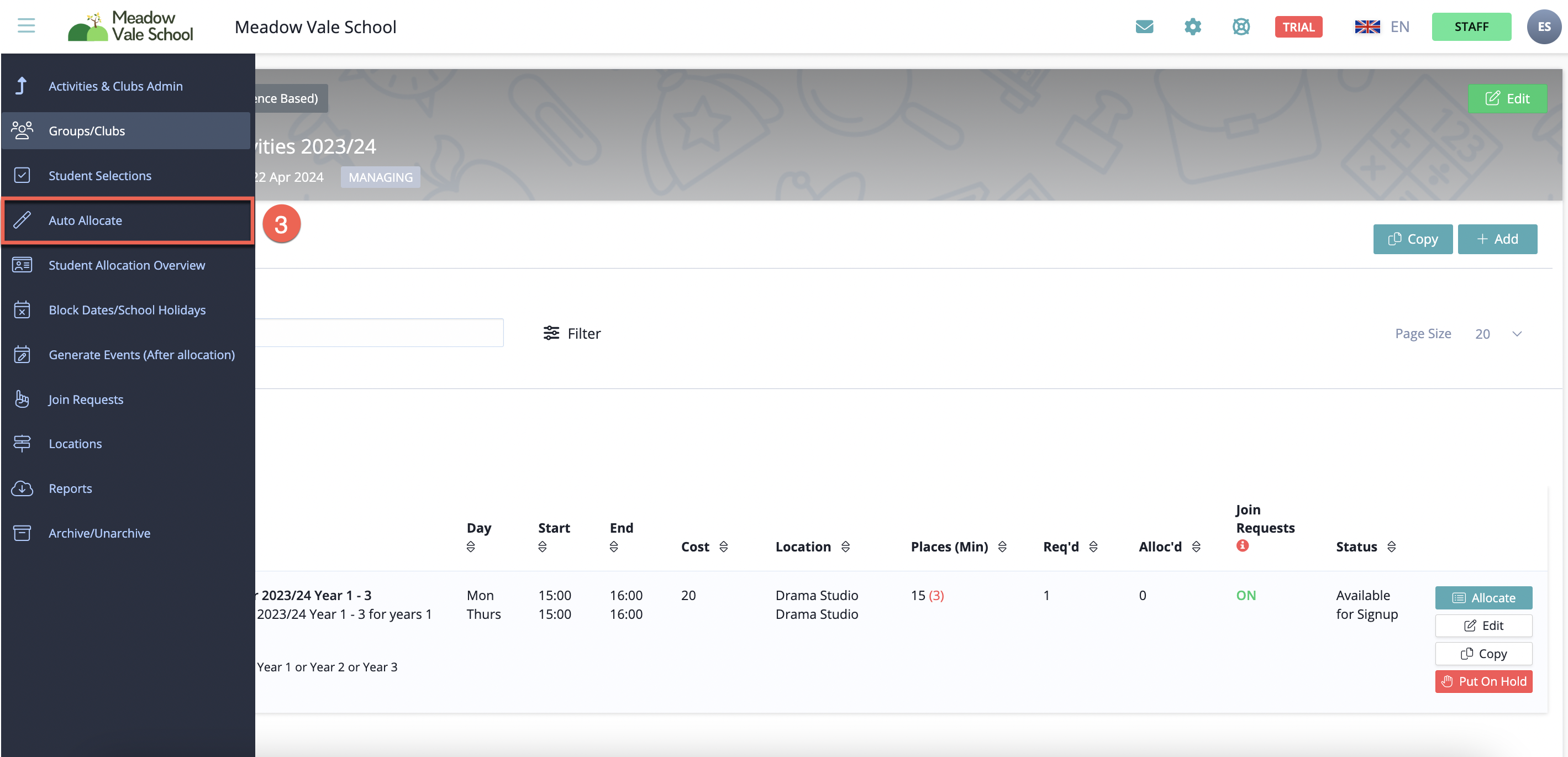 Captura de pantalla: Este artículo explica cómo funciona el proceso de asignación automática en SchoolsBuddy y cómo ejecutarlo.