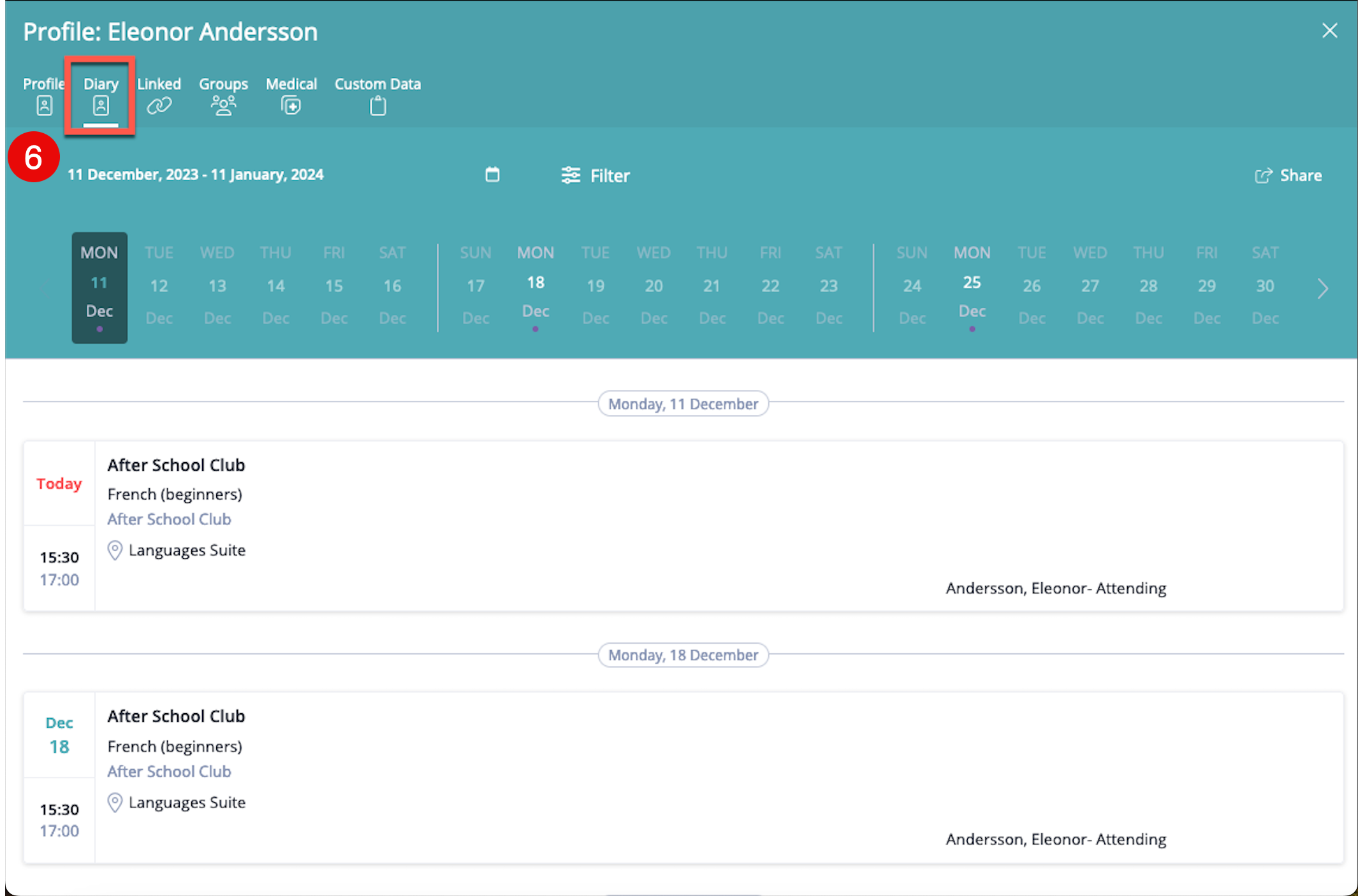 Captura de pantalla: En el perfil del estudiante, haga clic en la pestaña "Diario" o "Grupos" para ver sus actividades actuales.